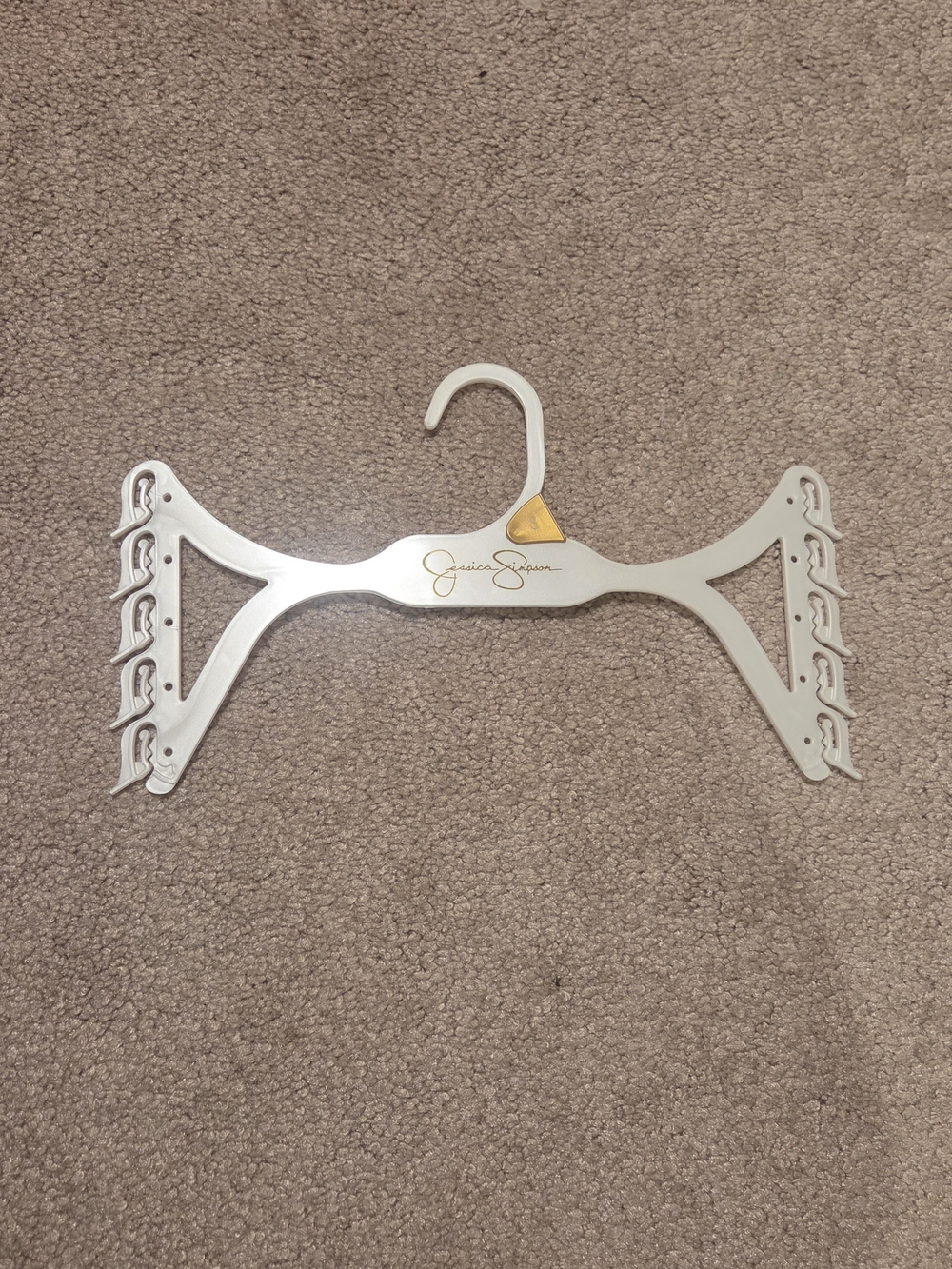 Jessica Simpson Multi Hanger